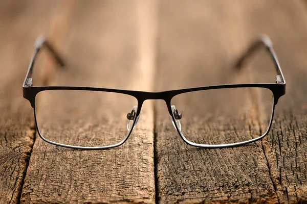 Čtení Brýle Černé Tvrdé Pouzdro Izolované Bílém Pozadí Fotografie Vysokým — Stock fotografie