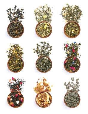 Beyaz arkaplanda izole edilmiş bir kasede çay kümesi