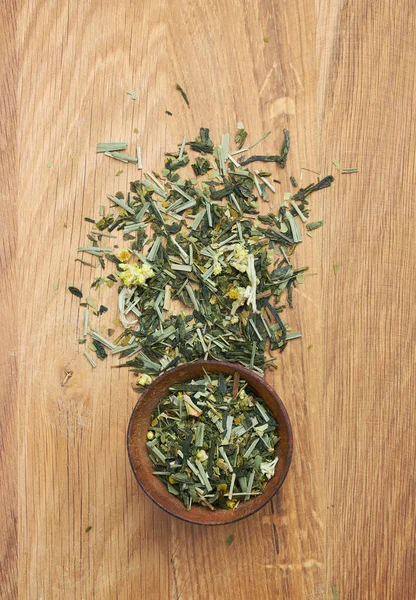 Herbata Drewnianej Misce Drewnianym Tle — Zdjęcie stockowe