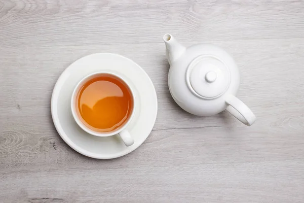 Чашка Чая Чайник Светлом Деревянном Фоне — стоковое фото