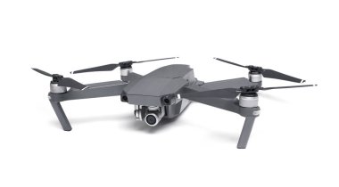 İnsansız hava aracı beyaz bir arkaplanda izole edildi