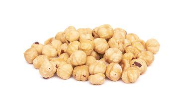 Fındık beyaz arka planda izole