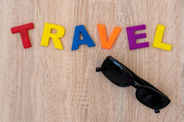 Flat Lay Black Sunglasses Travel Word Holiday Travel Concept — Stock Photo, Image
