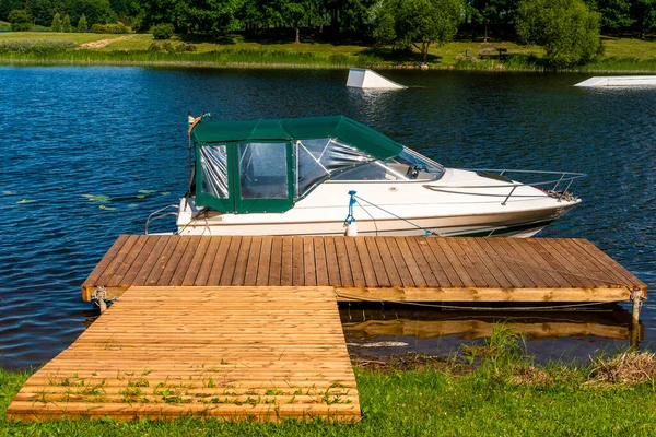 Motor Boat Cutter Moored Wooden Pier Fishing Swimming Boating Area — Stock Photo, Image