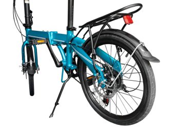 Katlanan kompakt bisiklet. Yakın plan. Beyaz arkaplanda izole.