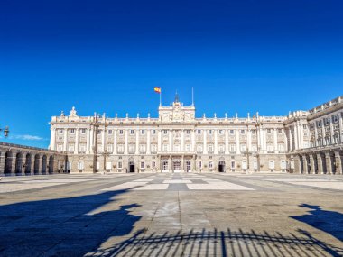İspanya, Madrid 'deki Kraliyet Sarayı manzarası