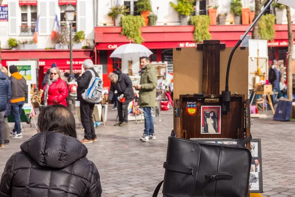 Paris Frankrike Mars 2023 Folk Går Montmartre Den Traditionella Stadsdelen — Stockfoto