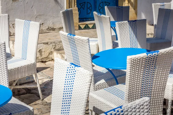Столы Стулья Деревне Сиди Боу Саид Карфаген Тунис — стоковое фото