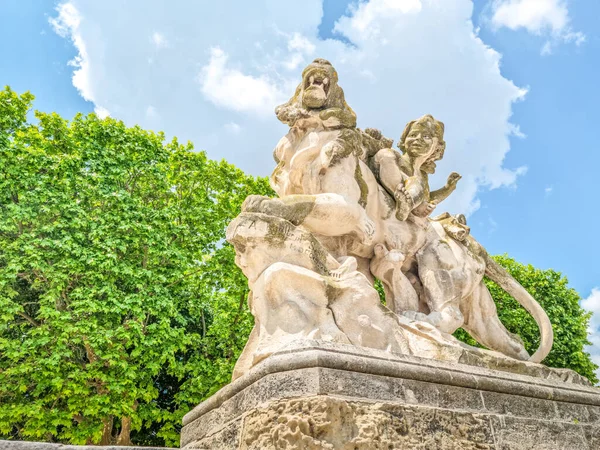 Der Engel Und Die Löwenstatue Park Tje Peyrou Montpellier Frankreich — Stockfoto