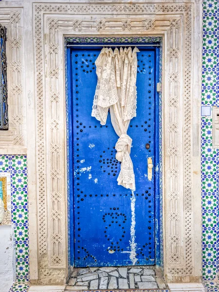 Typické Tuniské Ozdobné Dveře — Stock fotografie