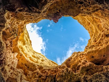 Portekiz, Algarve 'deki Aşk Yüreği Mağarası