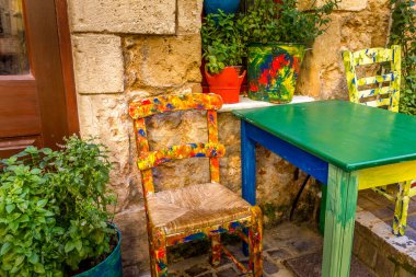 Hanya, Girit ve Yunanistan sokaklarında renkli süslemeler