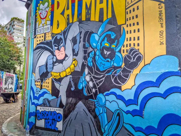 ブラジルのサンパウロ 2024年2月27日 ベッコ バットマン バットマン アリー として知られる地域の壁画 この地域は 街頭でのグラフィティの濃度が密集しているため人気があります ストック画像