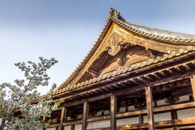 View of the Hokokujinja Senjokaku Pavilion (Hall of One Thousand Tatami Mats) in Miyahima, Hiroshima, Japan clipart