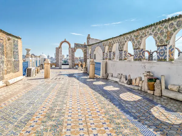 Traditionelle Dachterrasse Tunis Tunesien lizenzfreie Stockbilder