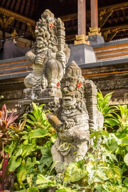 Ubud Sarayı 'ndaki heykel (Puri Saren Agung), Bali, Endonezya