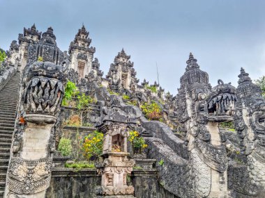 Lempuyang Tapınağı, Tri Buana, Karangasem Krallığı, Bali, Endonezya