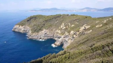 Fransa 'nın güneyinde, Hyeres' te Calanque du Bl