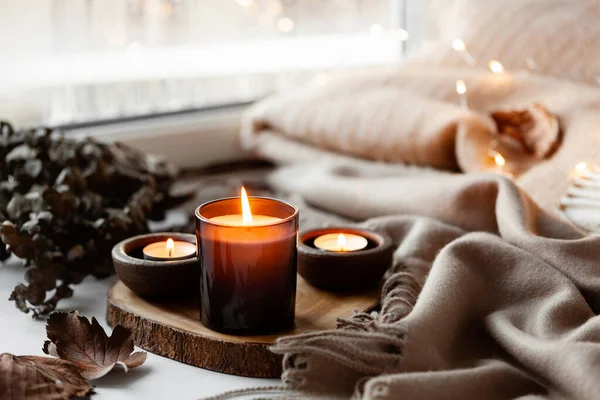 Warm Cozy Window Arrangement Winter Autumn Concept Candles Throw Lights — Stock Photo, Image