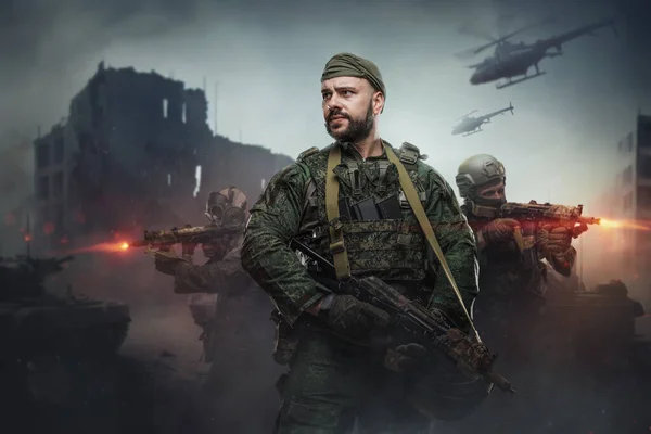 Porträtt Militär Man Med Kamouflage Uniform Slagfältet Staden — Stockfoto
