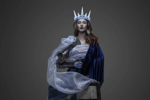 Shot Frozen Queen Sword Shield Dressed Cloak Make — Stock Photo, Image