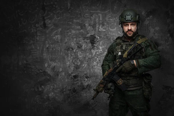Shot Army Soldier Dressed Protective Uniform Dark Background — 스톡 사진