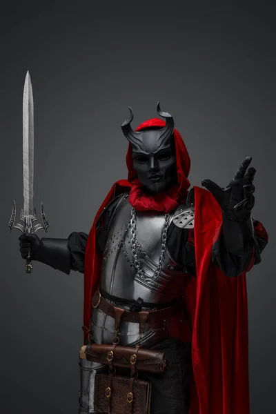 Shot Dark Knight Plate Armor Red Robe Armed Sword — Stock Photo, Image