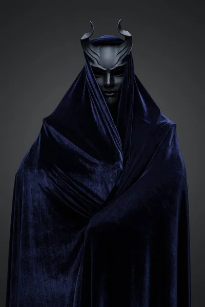 Portrait Magician Mysterious Creed Black Mask Dark Robe — Stock Photo, Image