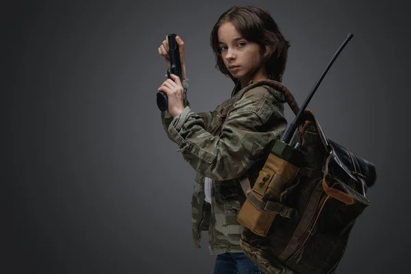 Stúdió Lövés Fiatal Lány Beállítása Utáni Apokalipszis Hátizsák Kézifegyver — Stock Fotó
