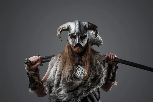 Portrait Nordic Barbarian Dressed Fur Horned Helmet Holding Sword Axe — Stock Photo, Image