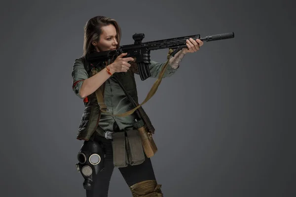 Portrait Military Woman Rifle Looking Side Isolated Grey Background — Stock Photo, Image