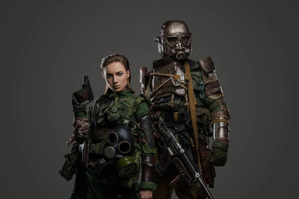 Portrait Couple Militaire Esprit Post Apocalypse Survivant Armageddon — Photo