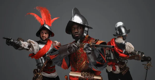 Portret Van Een Multi Etnische Groep Van Drie Conquistadors Met — Stockfoto