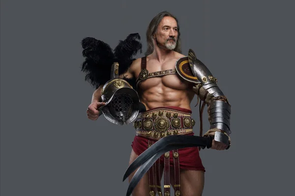 Regal Aged Gladiator Exudes Strength Dignity Sleek Lightweight Armor Holding — Stock Photo, Image