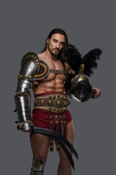 Poderoso Atraente Gladiador Com Uma Barba Elegante Fechaduras Deliciosas Usa — Fotografia de Stock