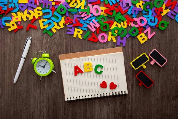 Abc Första Bokstäverna Det Engelska Alfabetet Konceptuell Inlärning Och Utbildning — Stockfoto