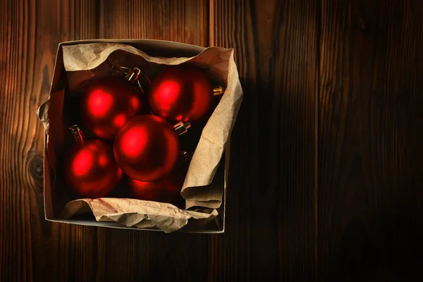 Preparing Christmas Decorations Christmas Tree Red Christmas Balls Box Wooden — Stock Photo, Image