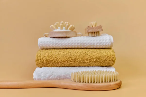 Natural Bamboo Massage Brushes Towels Spa Massage Massage Brush Natural — Stock Photo, Image