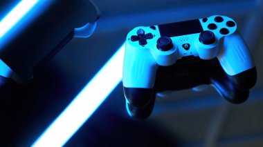 Işık efektleriyle soyut arka planda oyun sahası. Oyun ve Oyun konsepti. Kopyalama alanı ile oyun arkaplanı