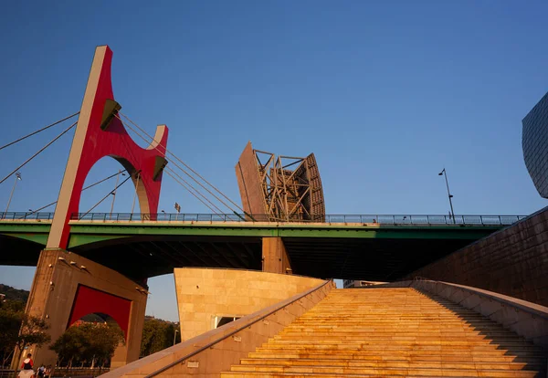 Bilbao Španělsko Srpna 2022 Pohled Most Salve Schodiště Guggenheimského Muzea — Stock fotografie
