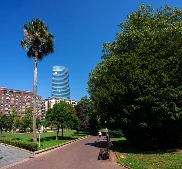 Bilbao Spain August 2022 View Iberdrola Tower Park — Stock Photo, Image