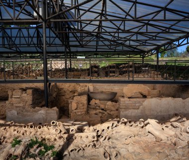 Morgantina 'daki Kuzey Hamamı kazıları Sicilya' daki eski kasaba arkeolojik alanı