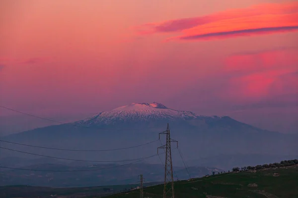 Západ Slunce Nad Ostrovem Sicílie Výhledem Sopku Etna Růžové Obloze — Stock fotografie