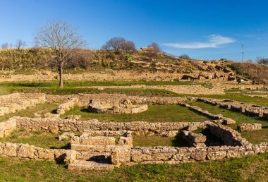 Yunanistan 'ın Morgantina arkeolojik sahasının panoramik görüntüsü, İtalya' nın Sicilya iç kesiminde.