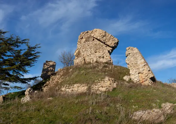 Ruïnes Van Het Verlaten Middeleeuwse Kasteel Van Aidone Genaamd Castellaccio — Stockfoto