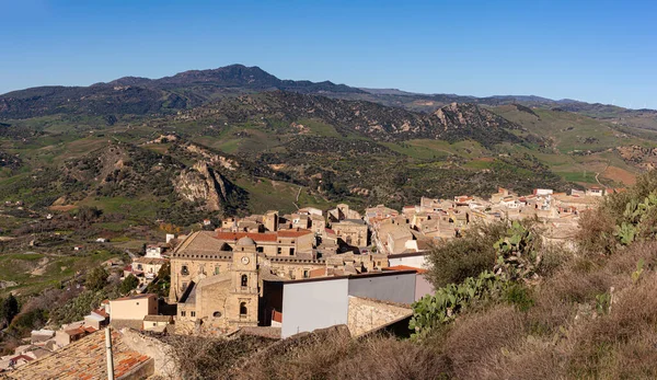 Вид Сицилийский Город Названием Леонфорте Сицилия — стоковое фото