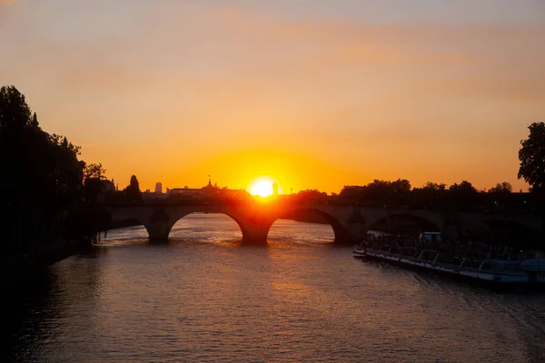 Вид Знаменитий Міст Під Назвою Понт Рояль Заході Сонця Париж — стокове фото