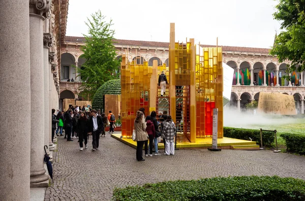 Milan Talya Nisan 2023 Yansong Liderliğindeki Mad Mimarlar Interni Axa — Stok fotoğraf