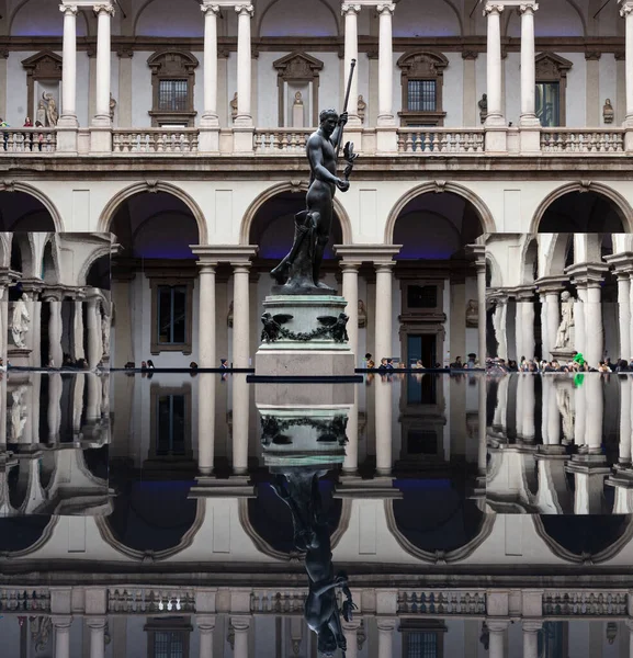 Milan Italy May 2023 Installation Health Water Grohe Spa Courtyard — Stock Photo, Image