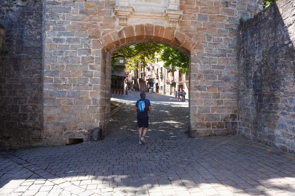 Pamplona Espanha Julho Chegando Pelo Portão Francês Medieval Espanhol Portal — Fotografia de Stock